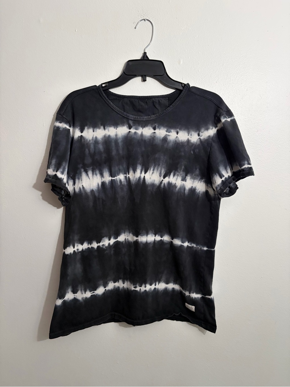 Men's Black & White Tie-Dye Crew Neck T-Shirt